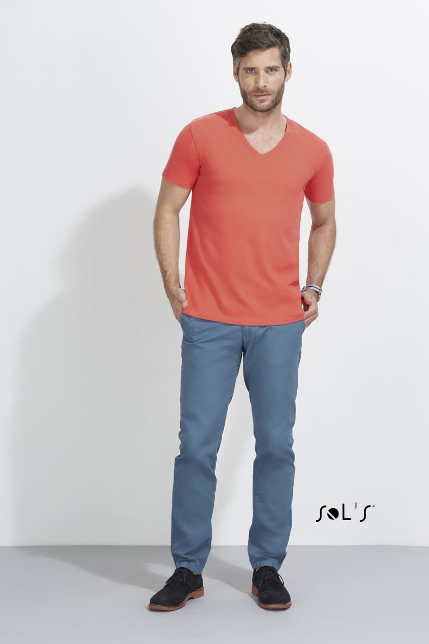  Tricou barbati Master cu guler în V